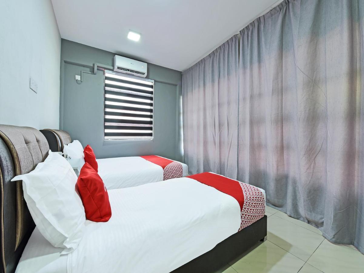 Oyo 90594 Hotel Casalink Paka Екстер'єр фото