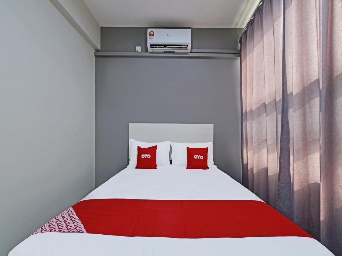 Oyo 90594 Hotel Casalink Paka Екстер'єр фото