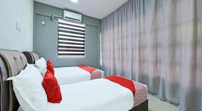 Oyo 90594 Hotel Casalink Paka Екстер'єр фото